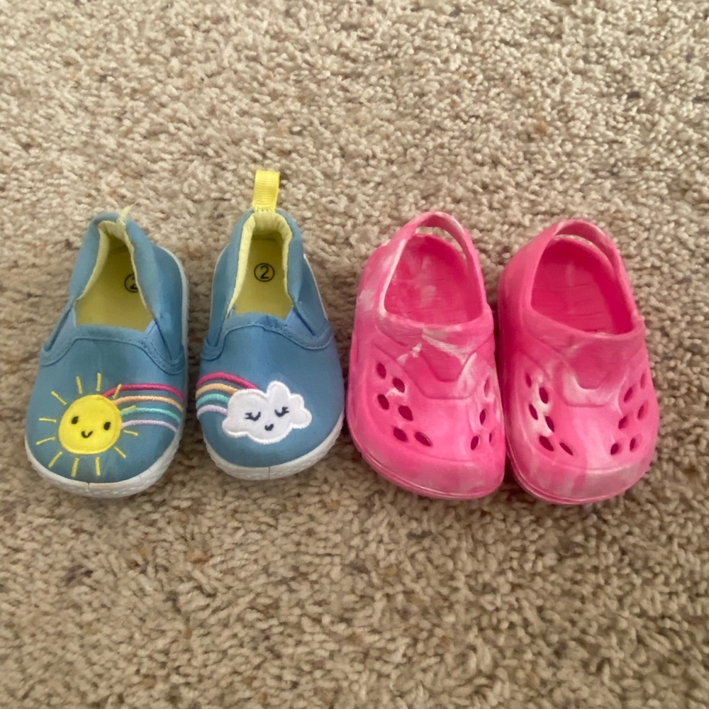 2 pairs of girl toddler size 2 slip ons